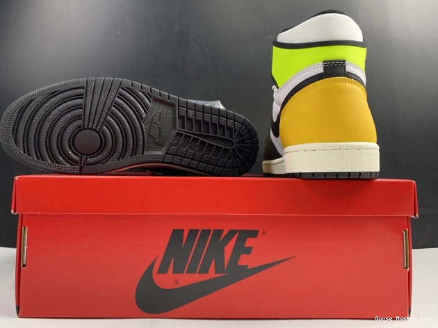 'VOLT JORDAN GOLD' 555088-118 1 AIR HIGH RETRO OG 0702